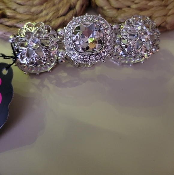 Paparazzi Silver Statement Bracelet - Picture 2 of 3